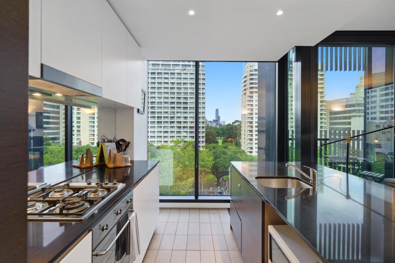 Complete Host Leopold Apartments Melbourne Exteriör bild